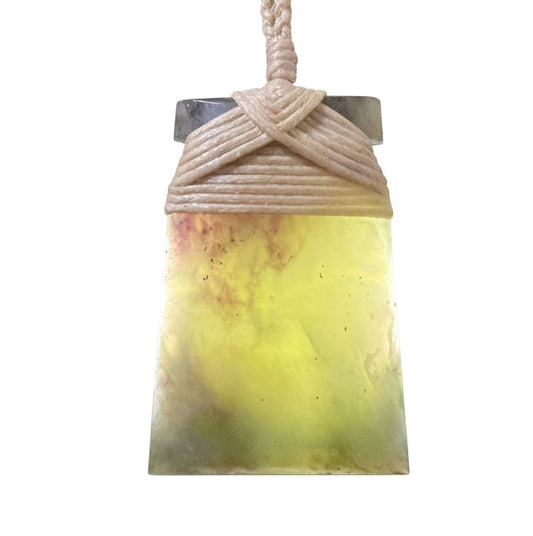 Toki / Adze Pounamu Pendant - NZ Greenstone | Hapopo Īnanga Totoweka