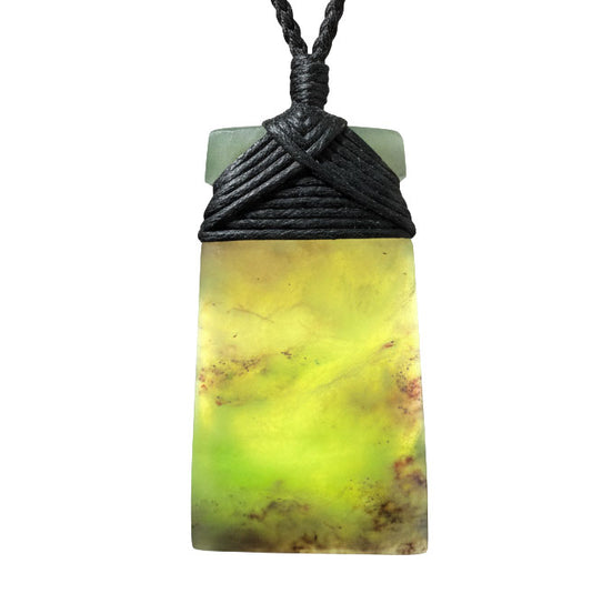 Toki / Adze Pounamu Pendant - NZ Greenstone | Hapopo Īnanga Totoweka