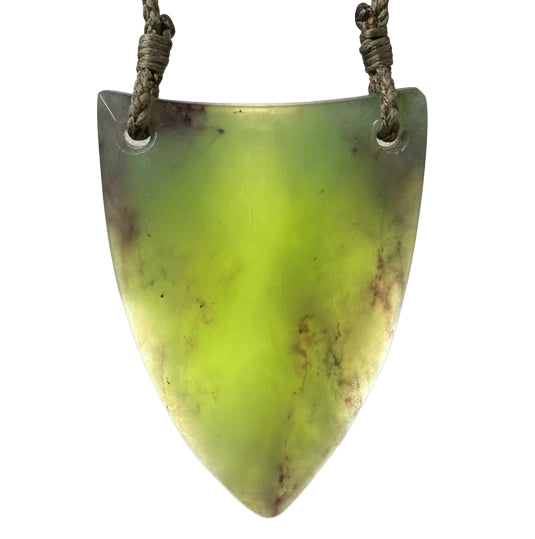 Niho / Tooth Pounamu Pendant - NZ Greenstone | Hapopo Īnanga Totoweka