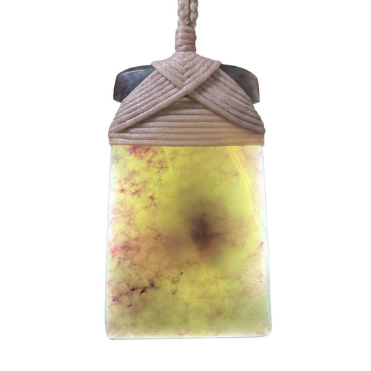 Toki / Adze Pounamu Pendant - NZ Greenstone | Hapopo Īnanga Totoweka