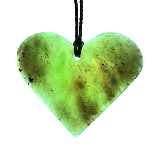 Manawa / Heart Pounamu Pendant - NZ Greenstone | Hapopo Totoweka