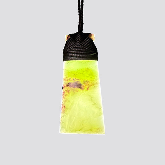 Toki / Adze Pounamu Pendant | Hapopo