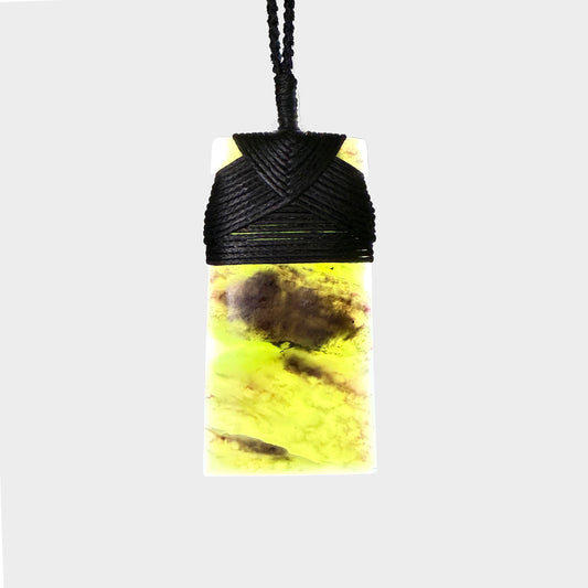 Toki / Adze Pounamu Pendant | Hapopo